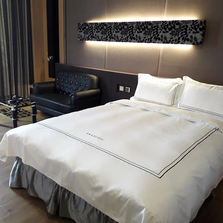 Tuku Yunlin Commerce Ryokan מראה חיצוני תמונה