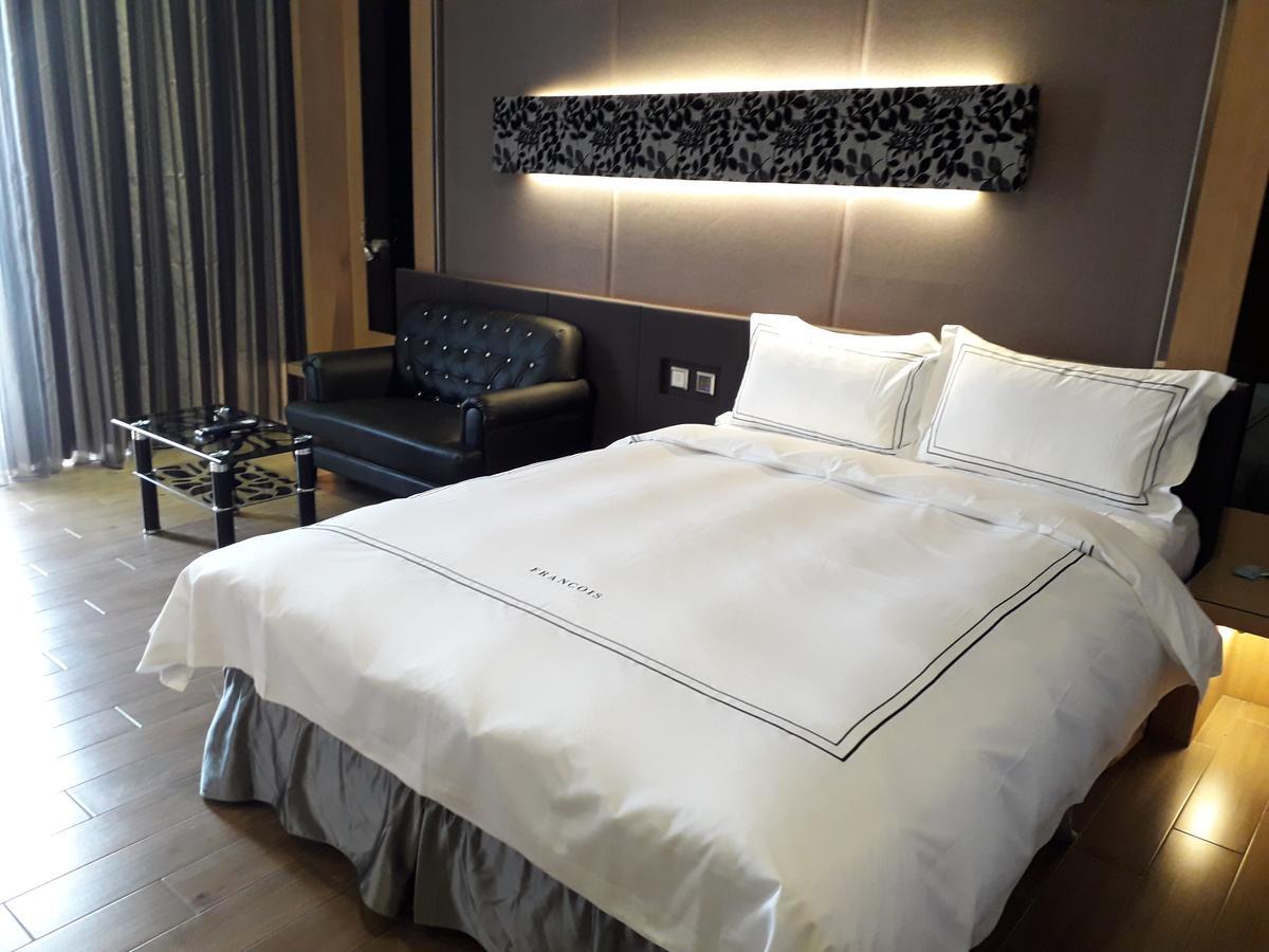 Tuku Yunlin Commerce Ryokan מראה חיצוני תמונה